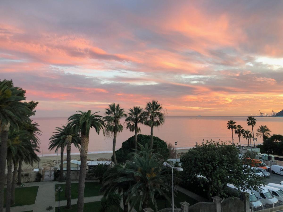 La Spagnuola - Villa Cinquecentesca Sul Mare Con Parco Privato Savona Bagian luar foto