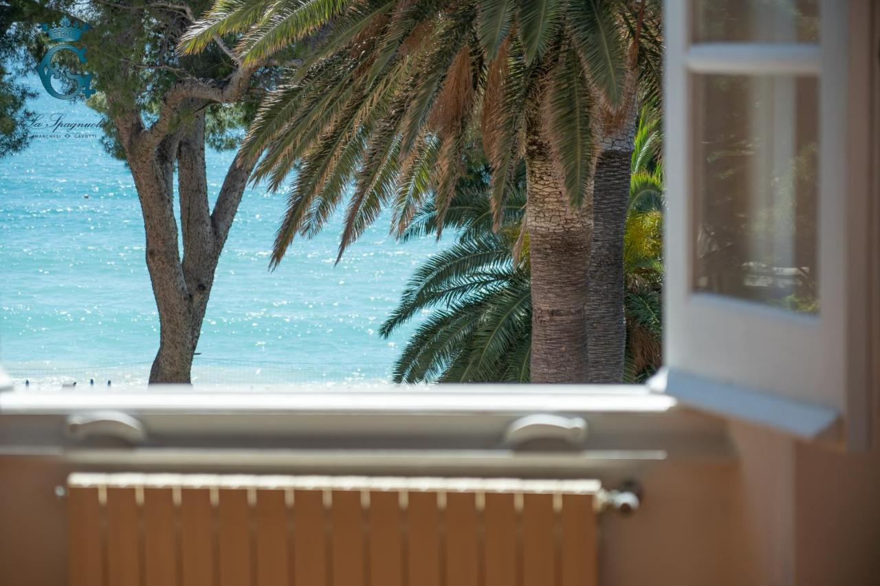 La Spagnuola - Villa Cinquecentesca Sul Mare Con Parco Privato Savona Bagian luar foto
